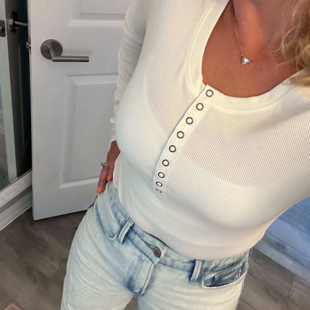 Bohme brand long sleeve white tee medium